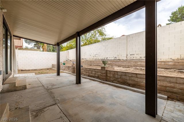 6433 Pearcrest Road, Las Vegas, NV 89108