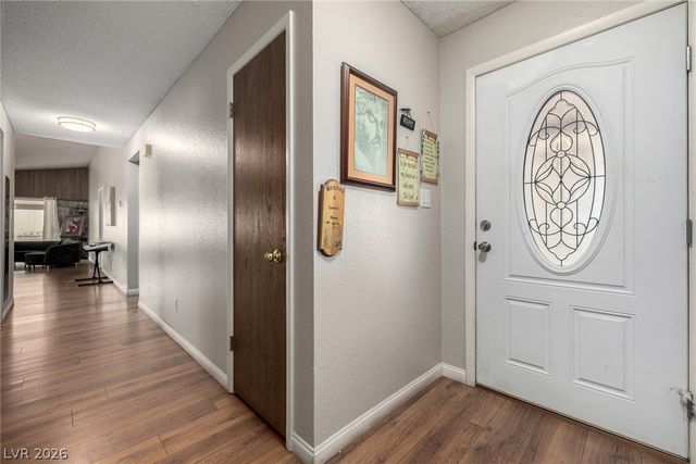 6433 Pearcrest Road, Las Vegas, NV 89108