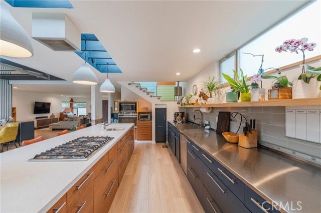 358 Santa Ana, Long Beach, CA 90803