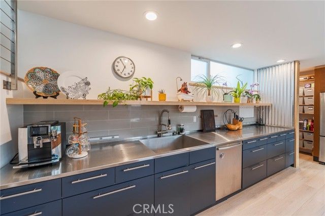 358 Santa Ana, Long Beach, CA 90803