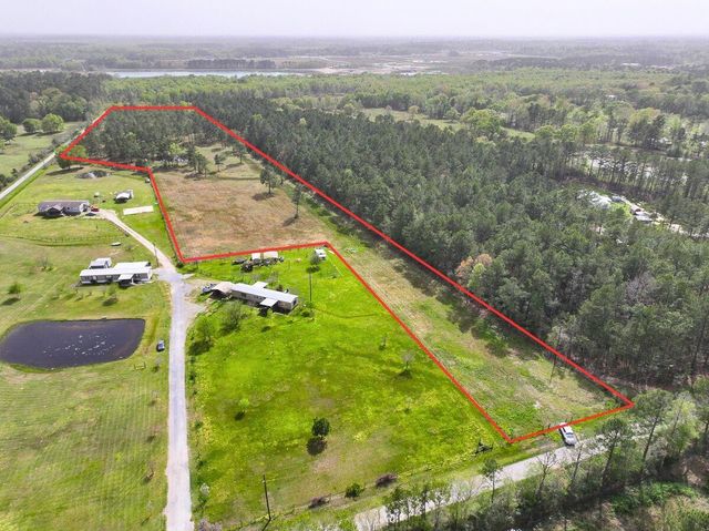 000 Guillory Road, Orange, TX 77632