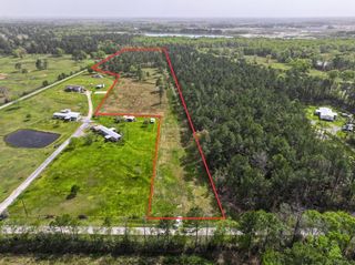 000 Guillory Road, Orange, TX 77632