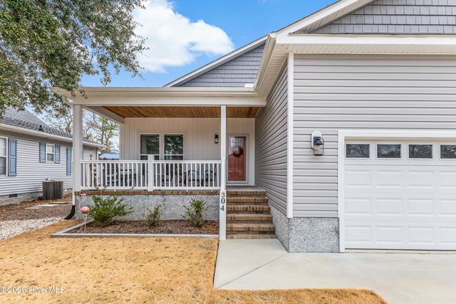 304 E Oak Island Drive, Oak Island, NC 28465