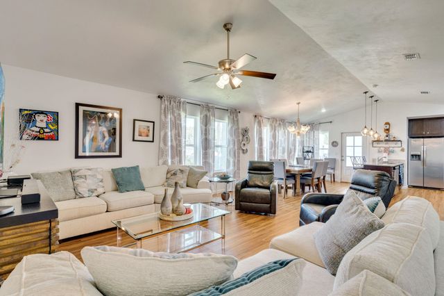 6 Slash Lane, Midway, FL 32343