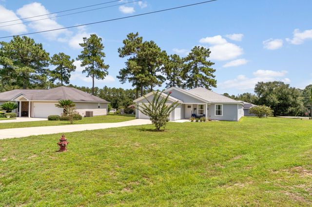 6 Slash Lane, Midway, FL 32343