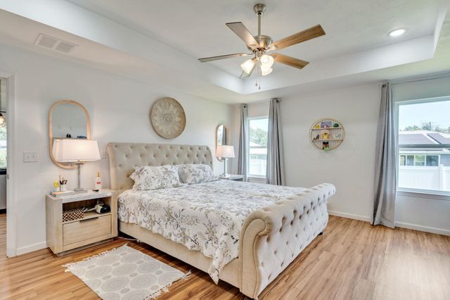 6 Slash Lane, Midway, FL 32343