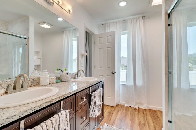 6 Slash Lane, Midway, FL 32343