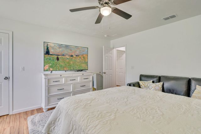 6 Slash Lane, Midway, FL 32343