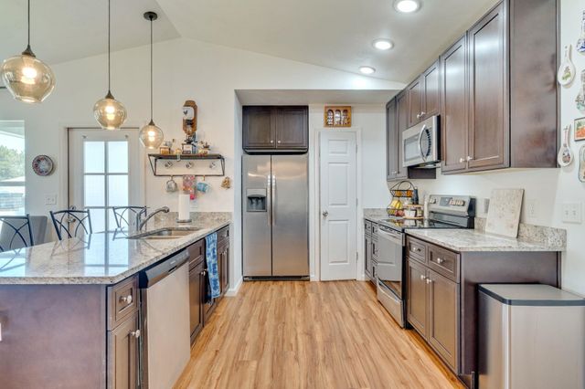 6 Slash Lane, Midway, FL 32343