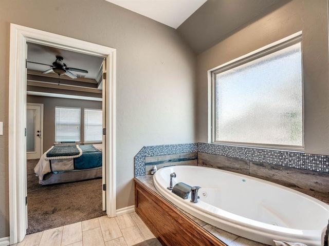 9393 Bear Creek Road, Guthrie, OK 73044