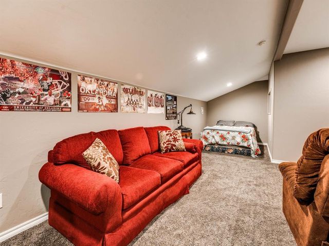 9393 Bear Creek Road, Guthrie, OK 73044