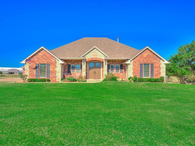9393 Bear Creek Road, Guthrie, OK 73044