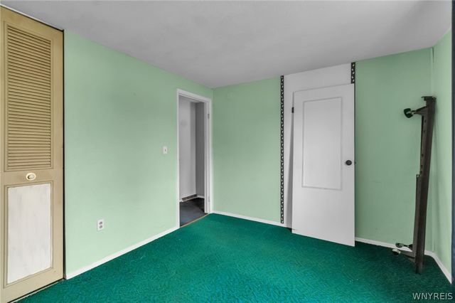 108 West Toulon Drive, Cheektowaga, NY 14227