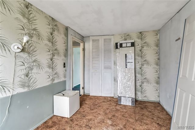 108 West Toulon Drive, Cheektowaga, NY 14227