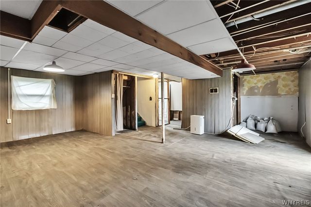 108 West Toulon Drive, Cheektowaga, NY 14227