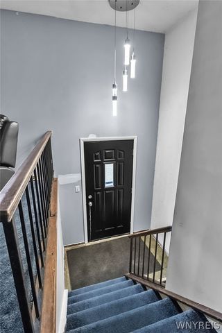 108 West Toulon Drive, Cheektowaga, NY 14227