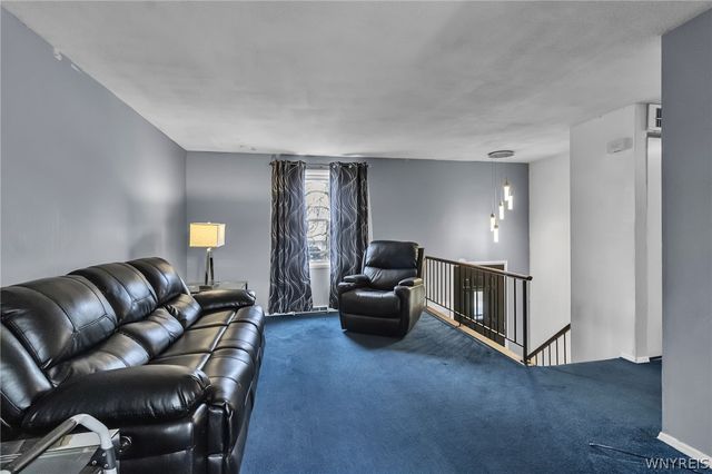 108 West Toulon Drive, Cheektowaga, NY 14227