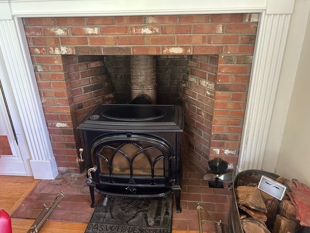 365 Middle St, Amherst, MA 01002