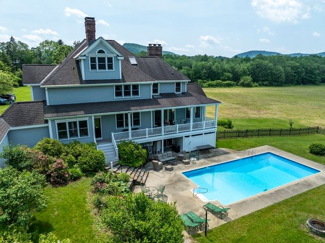 365 Middle St, Amherst, MA 01002