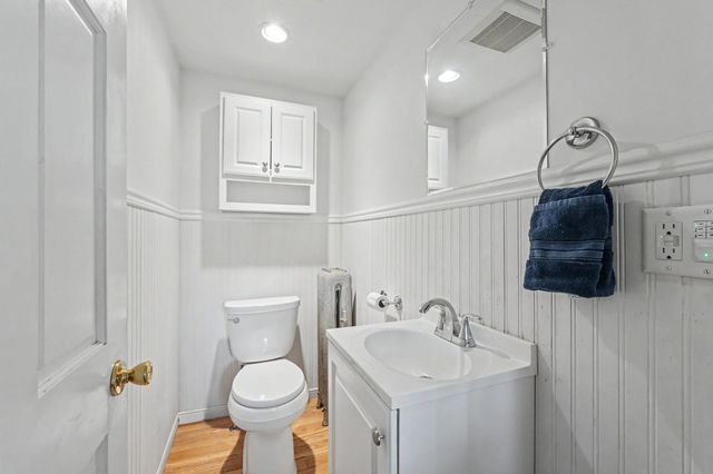 20 Lawndale Avenue, Nashua, NH 03060