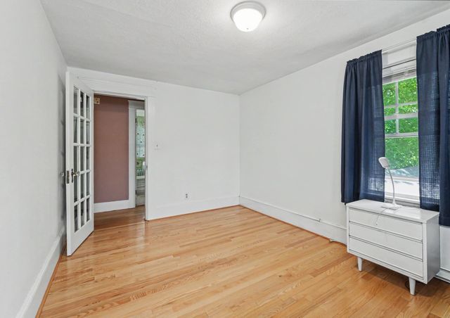 20 Lawndale Avenue, Nashua, NH 03060