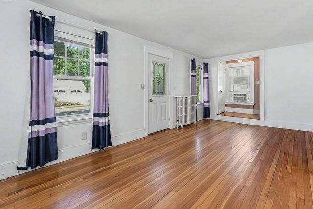 20 Lawndale Avenue, Nashua, NH 03060