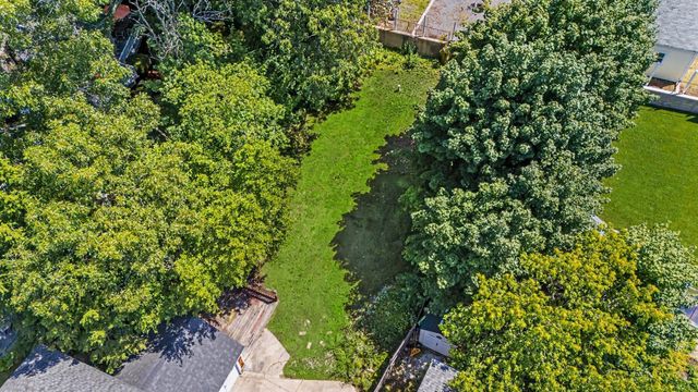 20 Lawndale Avenue, Nashua, NH 03060