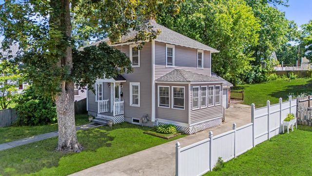 20 Lawndale Avenue, Nashua, NH 03060