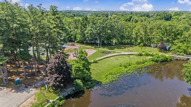20 Lawndale Avenue, Nashua, NH 03060