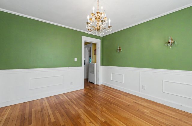20 Lawndale Avenue, Nashua, NH 03060