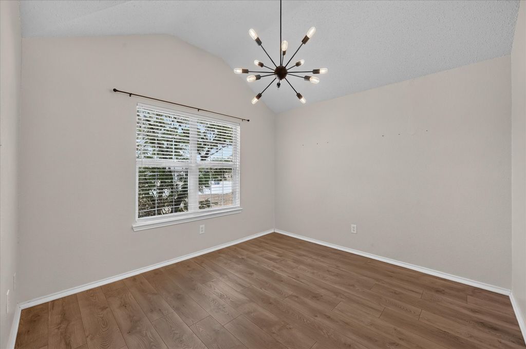 844 Canyon Cove Drive, Burleson, TX 76028 — photo 2