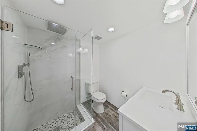 127 Iozia Terrace, Elmwood Park, NJ 07407