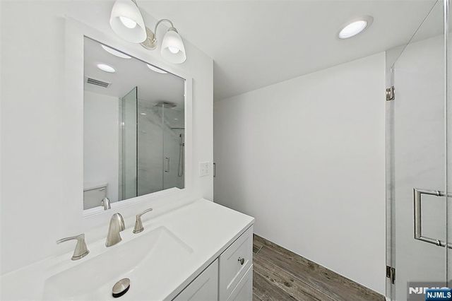 127 Iozia Terrace, Elmwood Park, NJ 07407