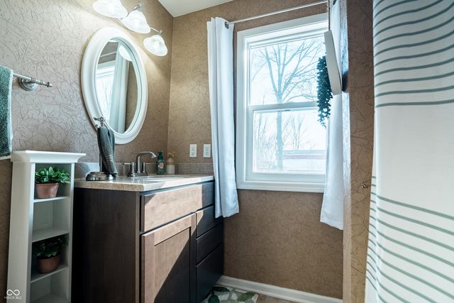 1241 E 400 S, Lebanon, IN 46052