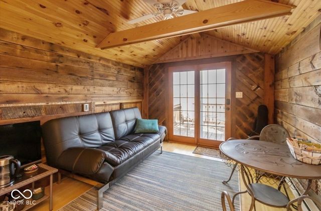 1241 E 400 S, Lebanon, IN 46052