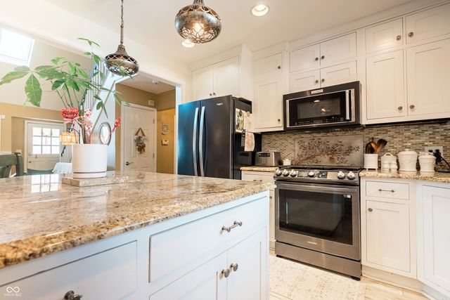 1241 E 400 S, Lebanon, IN 46052