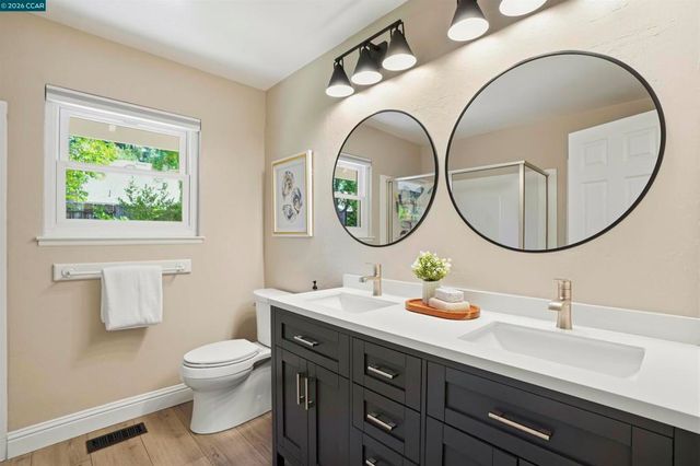 589 Zephyr Cir, Danville, CA 94526