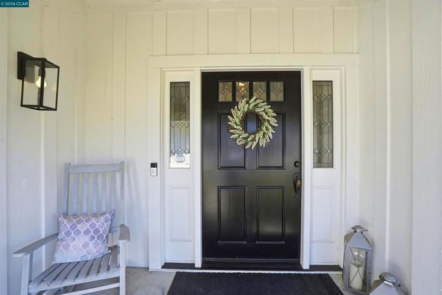 589 Zephyr Cir, Danville, CA 94526