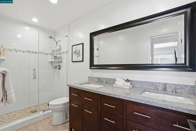 589 Zephyr Cir, Danville, CA 94526