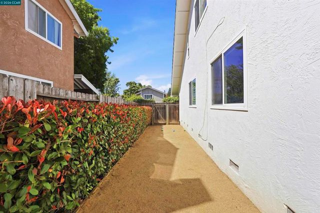 589 Zephyr Cir, Danville, CA 94526