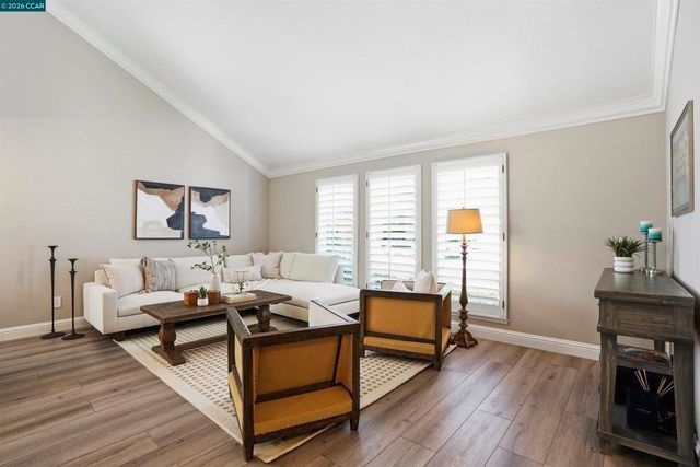 589 Zephyr Cir, Danville, CA 94526