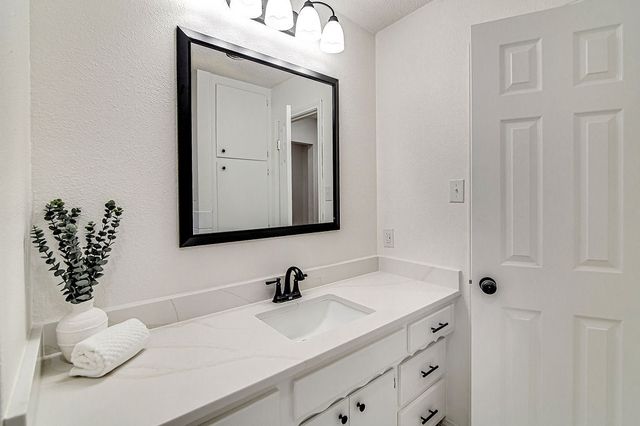 341 Dian Street, Burleson, TX 76028