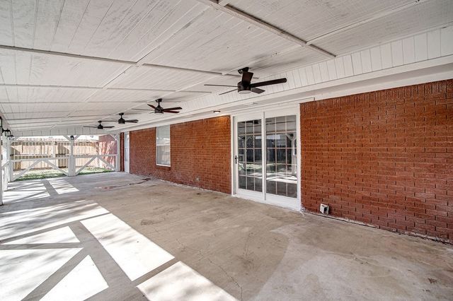 341 Dian Street, Burleson, TX 76028