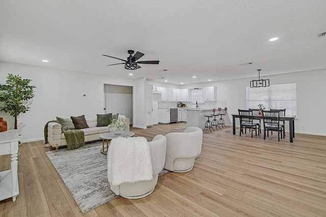 341 Dian Street, Burleson, TX 76028