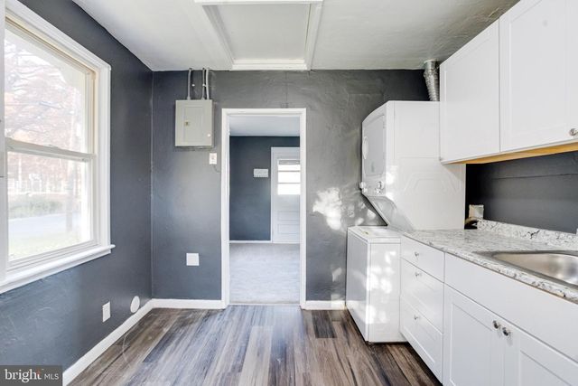 2 CHESAPEAKE CT, Aberdeen, MD 21001