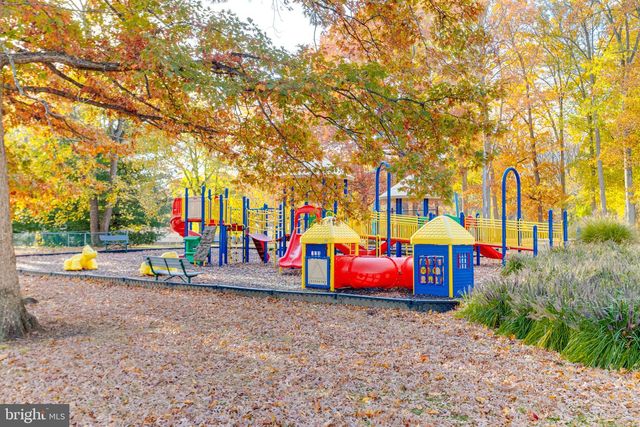 2 CHESAPEAKE CT, Aberdeen, MD 21001