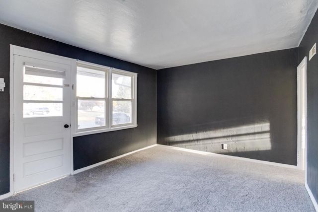 2 CHESAPEAKE CT, Aberdeen, MD 21001