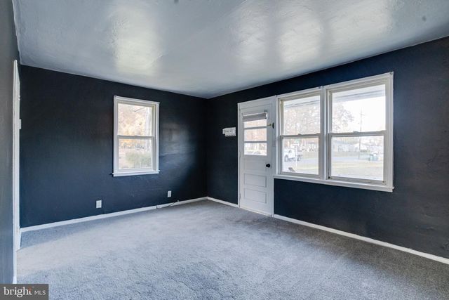 2 CHESAPEAKE CT, Aberdeen, MD 21001