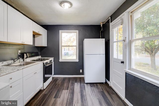 2 CHESAPEAKE CT, Aberdeen, MD 21001