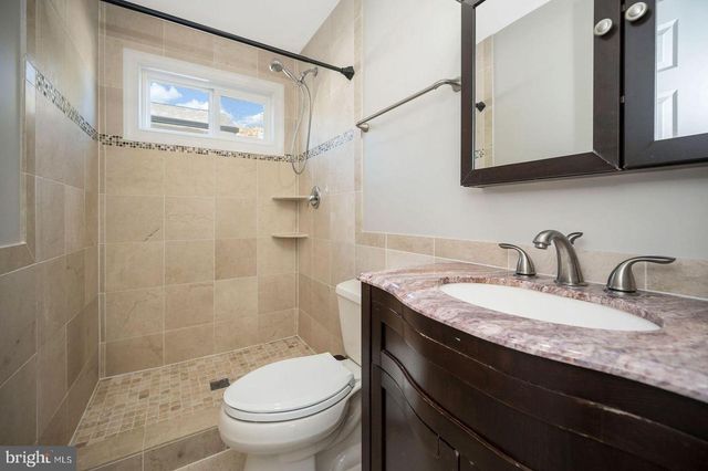 8110 SPRUCE ST, Manassas, VA 20111